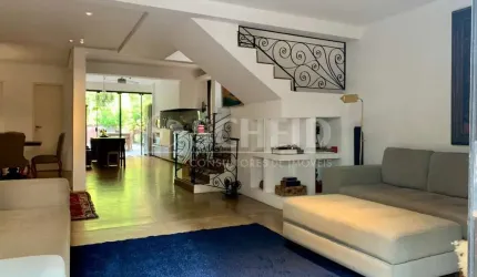 Sobrado a venda  na Vila Sônia/ Morumbi com 2 quartos suites.