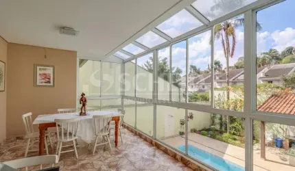 Casa a venda no Alto da boa vista com 5 quartos suites e 4 vagas de garagem.