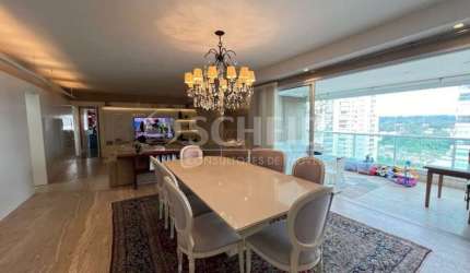 Venda de Apartamento Mobiliado em Condomínio Clube - Campo Belo