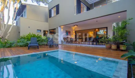 linda casa à venda  no Jardim Petrópolis com 3 suítes 4 vagas de garagem