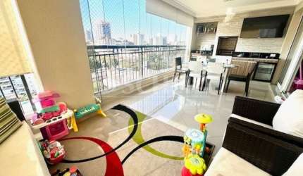 Apartamento a venda com 147m, 4 quartos, 1 suíte e 3 vagas  na Vila Mascote.