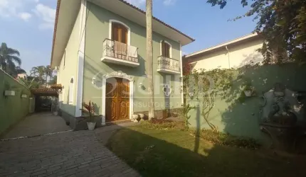 Casa de vila na granja julieta