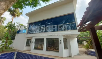 Casa Espetacular à Venda no Jd. Guedala, 600m², com Piscina, Jacuzzi, 4 quartos,  sala ampla.