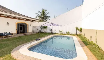 Casa á Venda no Alto da Boa Vista com 700m², 4 quartos sendo 1 suite, 6 vagas.