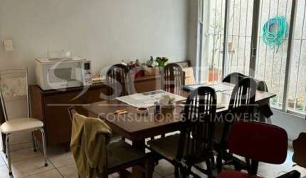 Casa á venda de 179m² com 3 quartos e 2 vagas na Vila Inglesa.