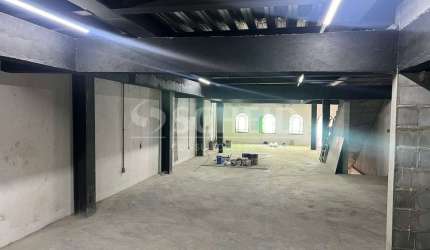 Prédio comercial com 550m2 em ótima localização no Brás