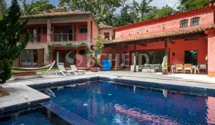 CASA CHÁCARA FLORA 5 SUITES JARDIM PISCINA ESPAÇO GOURMET 10 VAGAS