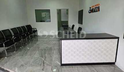 Ponto Comercial e 2 banheiros para Alugar, 140 m² Av Mascote.