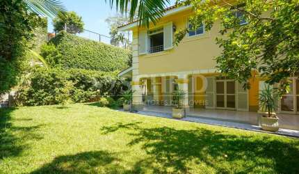 Casa de Alto Padrão com Segurança  Total no Alto da Boa Vista!