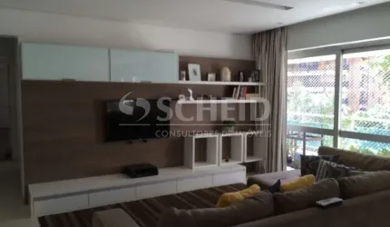 Apartamento à Venda no Morumbi, 210m², 5 Quartos, sendo 2 suítes, 2 vaga, living e varanda amplos