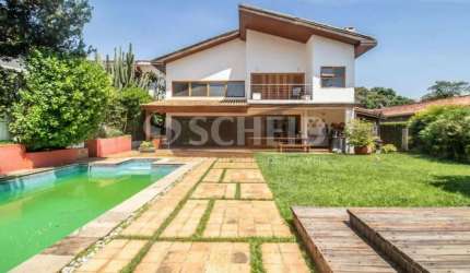 Casa de Condomínio com 4 Dormitórios (Suítes) à venda no jardim Hípico.