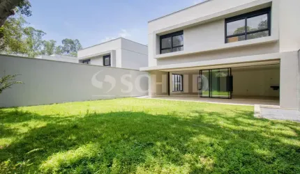 Casa em Condomínio á Venda na Chácara Santo Antônio com 769m², 6 vagas de garagem.