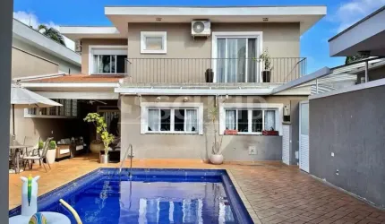 Casa a venda com 4 suítes e piscina na Granja Julieta