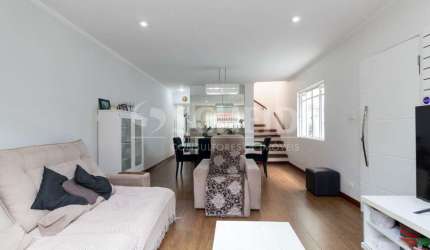 Sobrado para venda com 3 quartos, sendo 1 suíte, 162m²
