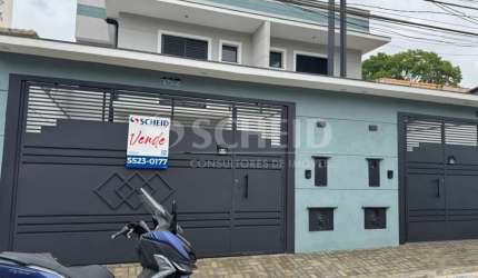 SOBRADO NOVO PRÓXIMO A IGREJA VERDE - RUA TRANQUILA - 2 DORMS - 2 SUÍTES - 2 VAGAS - CHURRASQUEIRA