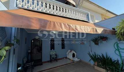 SOBRADO DE VILA EM RUA FECHADA COM 140M2 - 3 DORMS - 2 SACADAS - PRÓXIMO AO COLÉGIO SANTA MARIA
