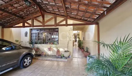 Sobrado a venda na Chacara Santo Antonio com 03 quartos , 01 suite e 1 vaga