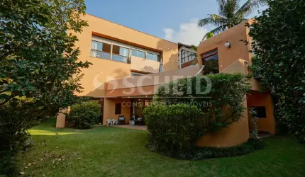Casa com 5 quartos e 4 vagas amplas à venda no Alto da Boa Vista