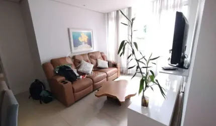 Apartamento para locação em Brooklin com 164 m2, 3 quartos, 1 suíte e 1 vaga.
