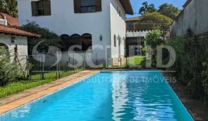 Casa à venda no Jardim Petrópolis, 4 quartos (3 suíte), 3 vagas.