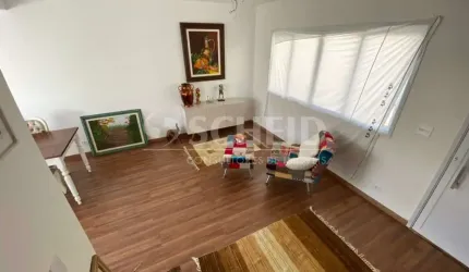 Sobrado em condomínio com 02 suítes e 02 vagas