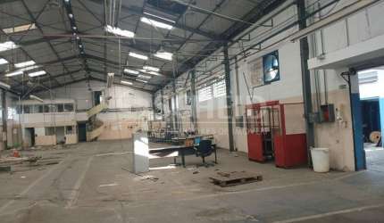 Galpão para locação na região do socorro com 2370 m²