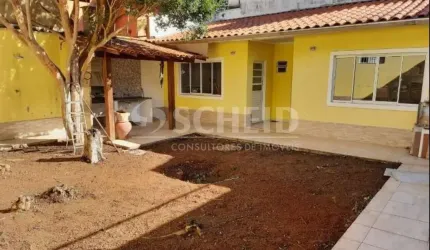 ALTO DA BOA VISTA - CASA TÉRREA - 3 quartos sendo 1 suíte - 3 vagas