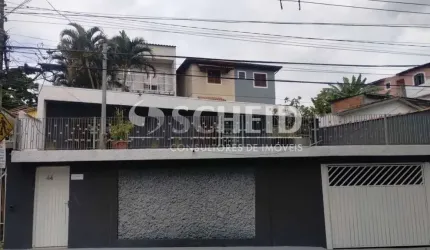 Campo Grande - Casa Térrea com 3 Quatos e 2 Vagas