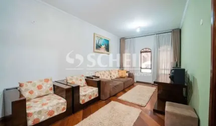 Sobrado de 131 m² com 3 dormitórios sendo 3 suítes, 2 vagas localizado na Cupecê / Cidade ademar