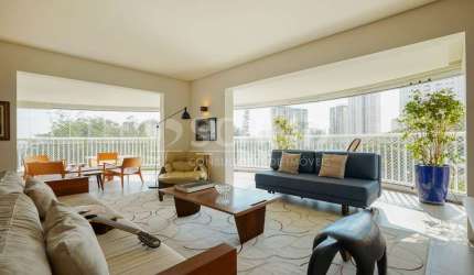 Apartamento a venda no jardim marajoara ,243m² ,4 suites,4 vagas ,  deposito, lazer