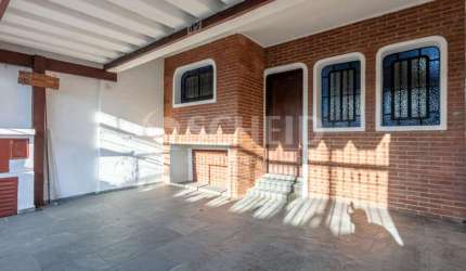 Casa de vila para venda com 4 quartos, sendo 1 suíte, 151m²