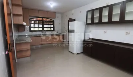 Chácara à Venda em Embu-Guaçu! Terreno com 10.968,75 m² e 456m² construido!