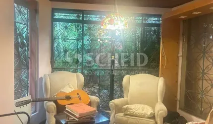 Casa terrea para alugar proximo Metro Borba Gato com 02 quartos , 01 banheiro , 01 vaga e edicula