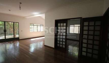 Sobrado a venda de 308,00m² útil, com 3 quartos no Campo Belo.