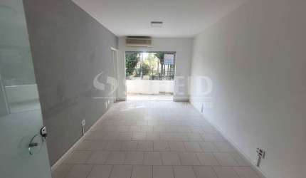 Sala comercial de 30m2, sendo sobreloja, em ótima localização no Jardim Marajoara
