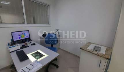 Sala para consultório, uso odontológico ou área de saúde.