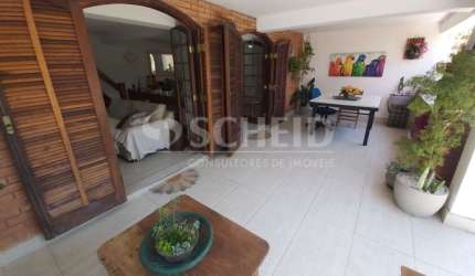 Bela Casa, Quatro dormitórios, uma suíte, três vagas, Jardim Umuarama