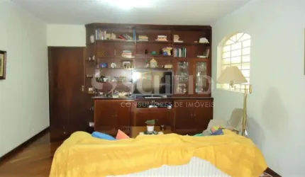 Casa a venda na Vila Catarina, 4 dormitórios, 3 suítes