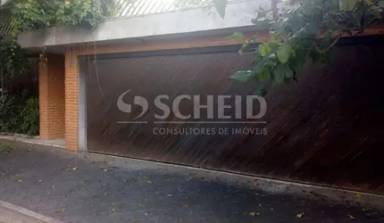 Casa térrea a venda no Jd Prudência com 3 dormitórios, 1 suíte e 3 vagas.