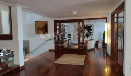 Casa com 4 Quartos e 6 banheiros à Venda, 720 m² por R$ 4.900.000