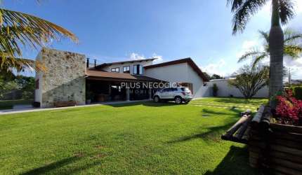 Casa Térrea de Alto Padrão com 3 Suítes no Village Araçoiaba | Vista Privilegiada | Estuda Permuta