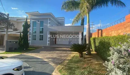 Casa à Venda no Condomínio Ibiti Royal Park, Sorocaba – 3 Suíte, Ampla Área Gourmet, 2 salas e 5 ba