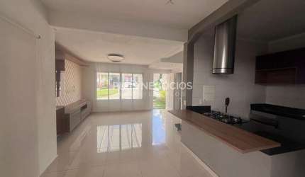 Residência de Luxo no Enton Ville: Casa com 3 Dormitórios, Suíte Privativa, Área Gourmet e Móveis E