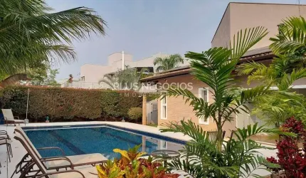 Linda casa para venda e locação no condominio Lago Azul Golfe Clube, 400 mts² de construção, distri