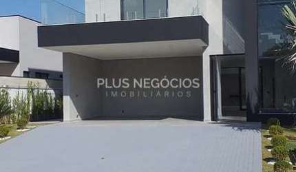 Casa à venda no Alphaville Nova Esplanada 3: 115m², 4 suítes, piscina, área gourmet e localização p