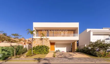 Casa à Venda no Alphaville Nova Esplanada 3 – 4 Dormitórios, 4 Suítes e 460,22m² de Área Útil, Excl