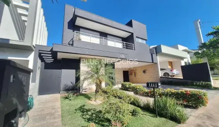 Sobrado de Alto Padrão no Chácara Ondina | Suíte Master de 50m² | Piscina Aquecida | Acabamentos So