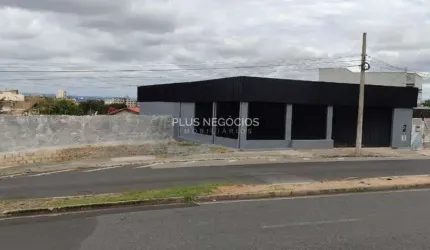 Galpão ACABOU DE SER CONSTRUÍDO - Avenida de grande acesso e vizibilidade para Locação e Venda