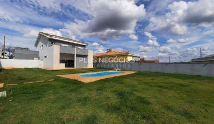Casa de Alto Padrão no Condomínio Solar do Bosque – 4 Quartos, Área Gourmet, Piscina, Garagem para