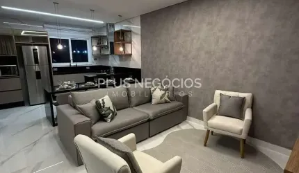 Triplex à Venda na Guilhermina em Praia Grande – Condomínio Fechado com 2 Suítes e Churrasqueira Pr